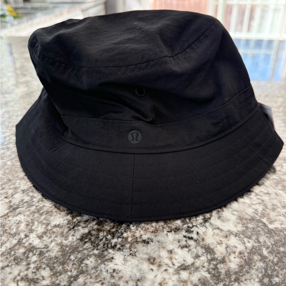 lululemon athletica Black Bucket Hat - Picture 3 of 5